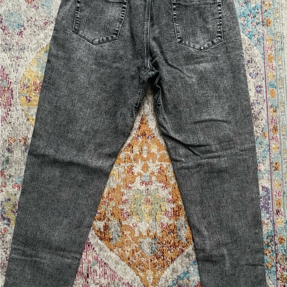 Pull on distressed dark wash jeans - Picture 2 of 2